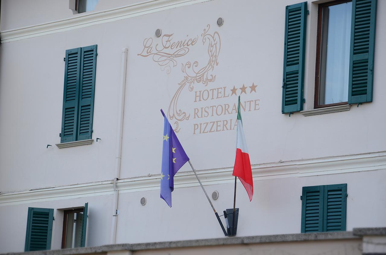 Hotel La Fenice Chiari Eksteriør bilde